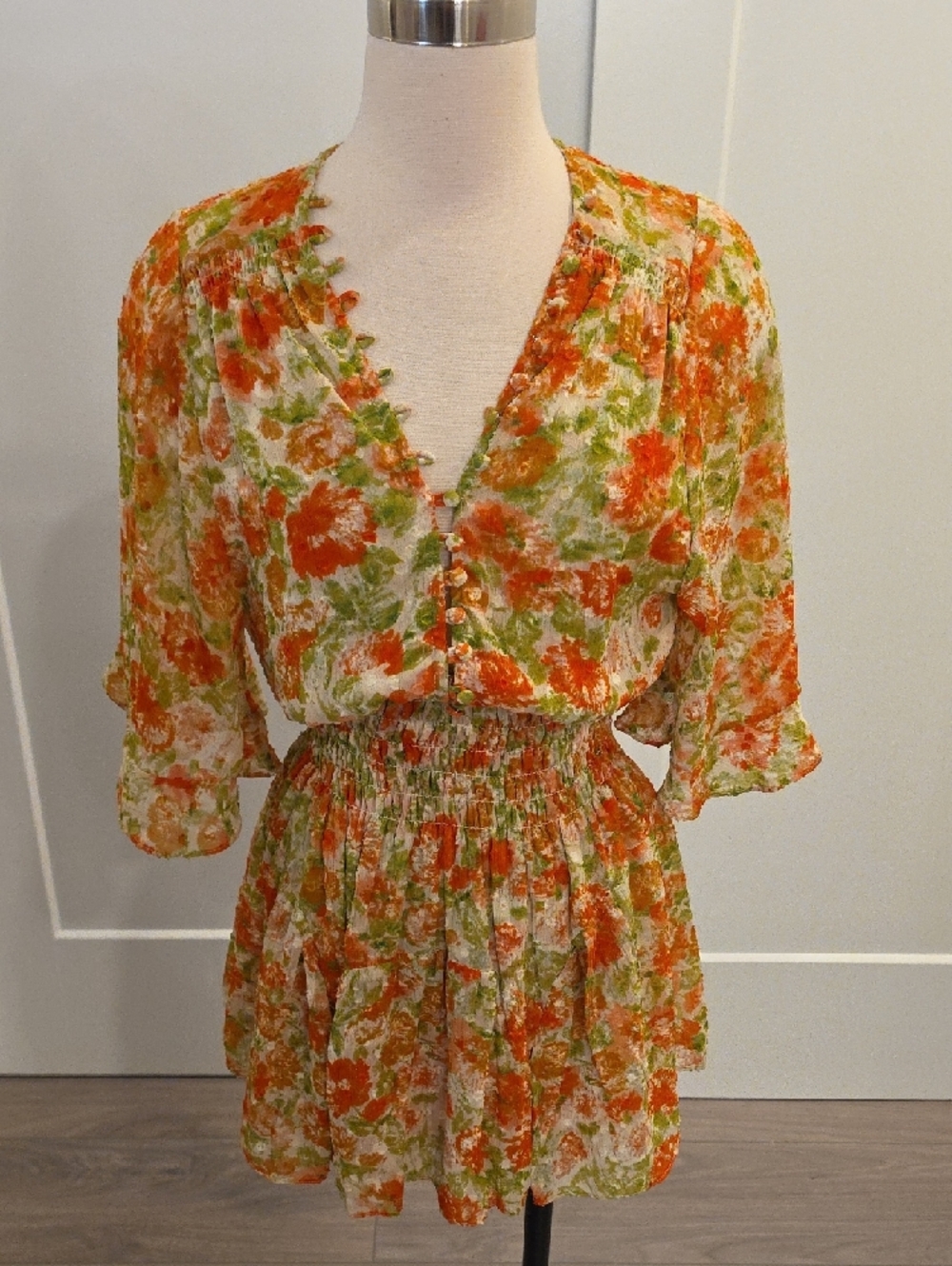 Misa Los Angeles Floral Mini Dress in Orange, Green, Cream size XS new with tags - Picture 4 of 10